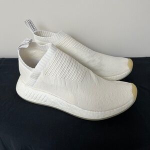 Boost Slip-on Sneakers, White/Cream, Size 10, in excellent condition, like new